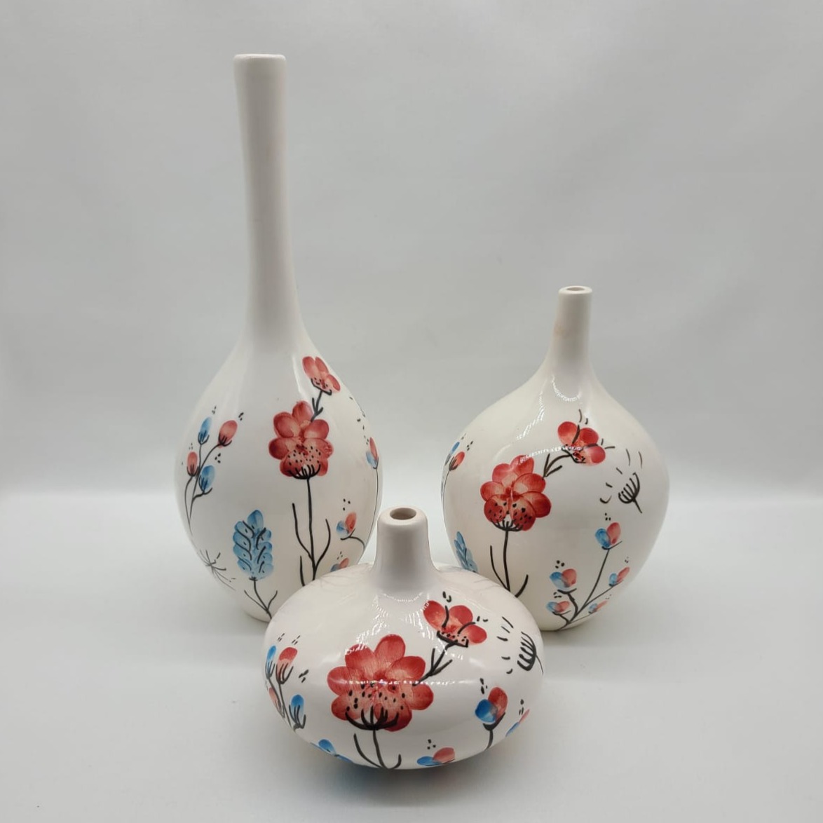 RedFlowerceramicwithbluebranches01